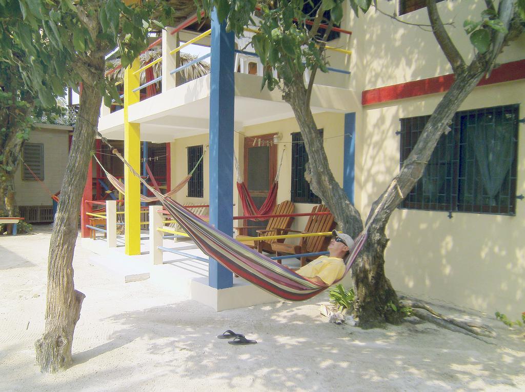 De Real Macaw Caye Caulker Room photo