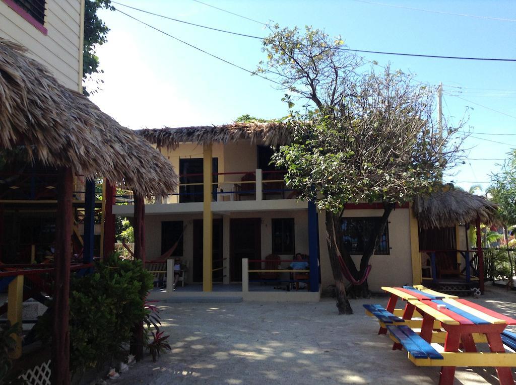 De Real Macaw Caye Caulker Exterior photo