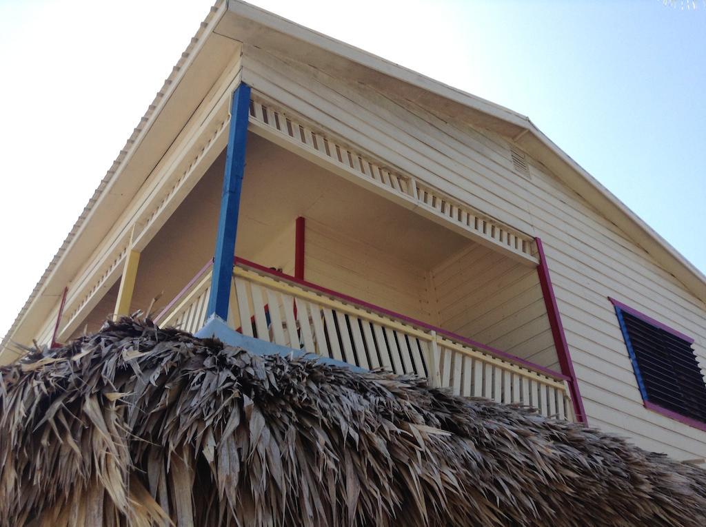De Real Macaw Caye Caulker Exterior photo