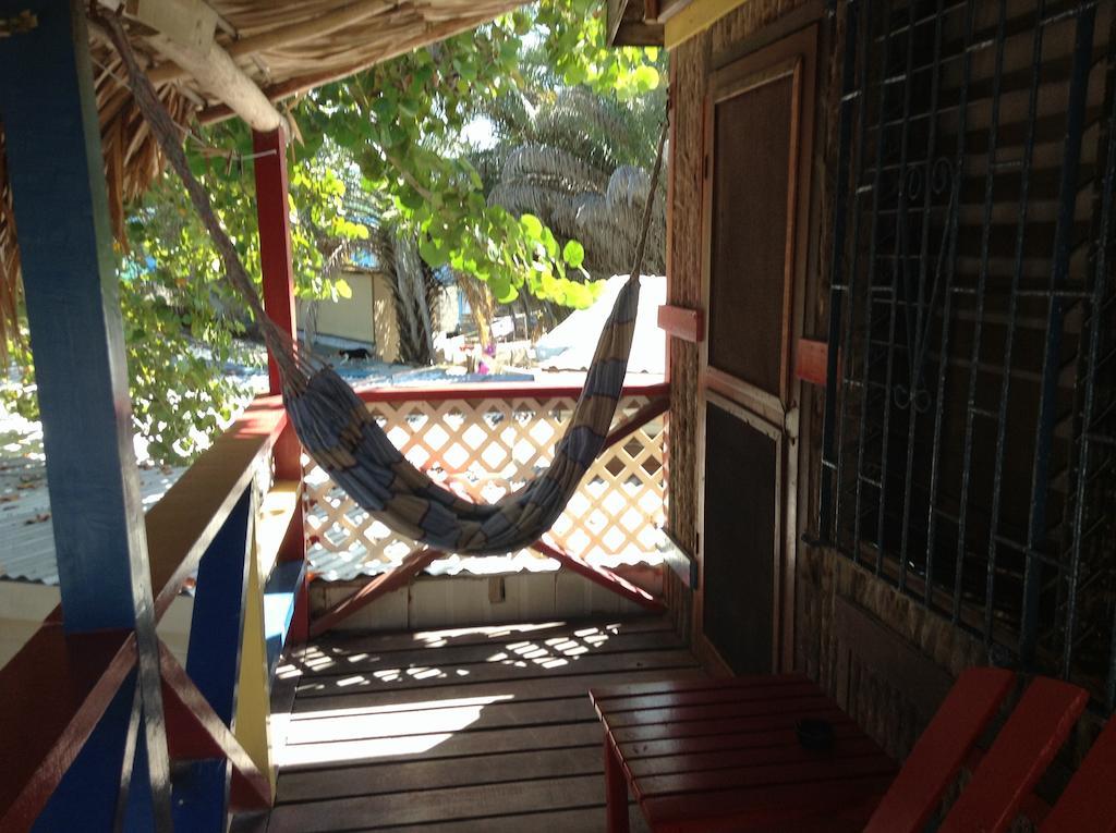 De Real Macaw Caye Caulker Exterior photo