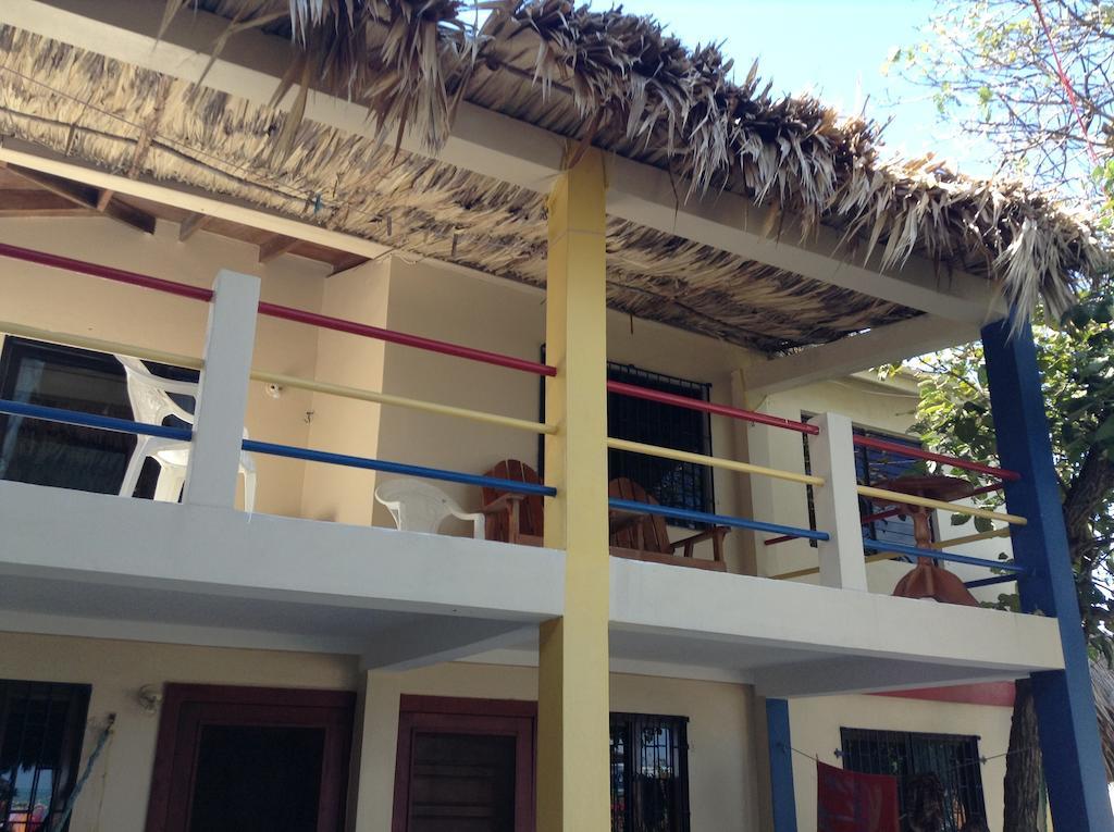 De Real Macaw Caye Caulker Room photo